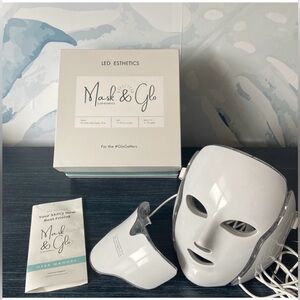 LED Esthetics Mask & Glo 7.0 Device in excellent condition
